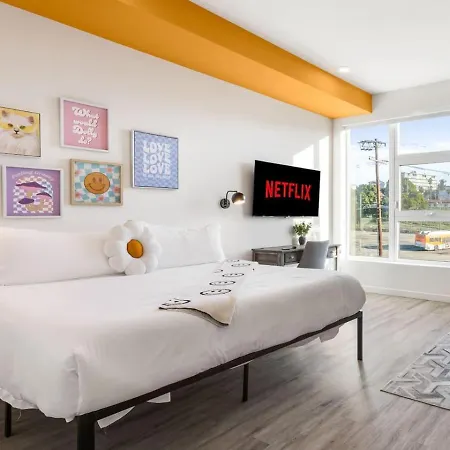 The Dodger Hideaway, Serene Studio Suite